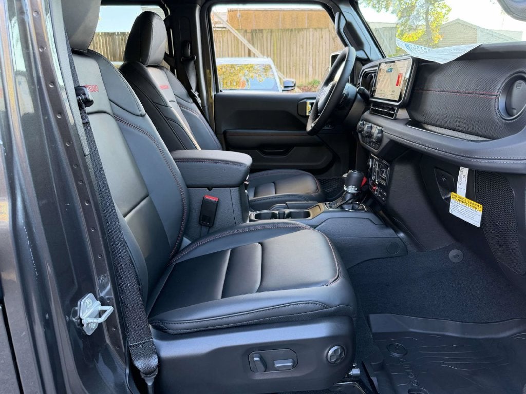 2027 Jeep Wrangler WRANGLER 4-DOOR RUBICON