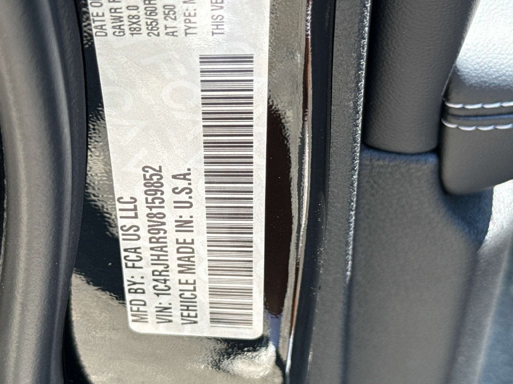 2027 Jeep Grand Cherokee GRAND CHEROKEE LAREDO ALTITUDE 4X4