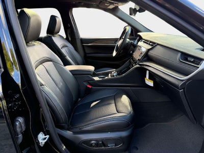 2027 Jeep Grand Cherokee GRAND CHEROKEE LIMITED 4X4