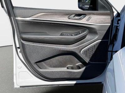 2027 Jeep Grand Cherokee GRAND CHEROKEE LIMITED RESERVE 4X4