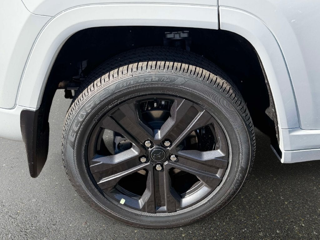2027 Jeep Grand Cherokee GRAND CHEROKEE LIMITED RESERVE 4X4