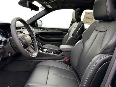 2025 Jeep Grand Cherokee GRAND CHEROKEE OVERLAND 4X4
