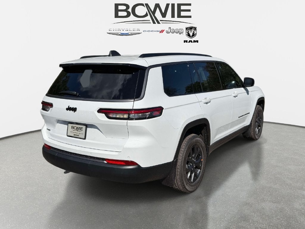 2027 Jeep Grand Cherokee GRAND CHEROKEE L LAREDO ALTITUDE 4X4