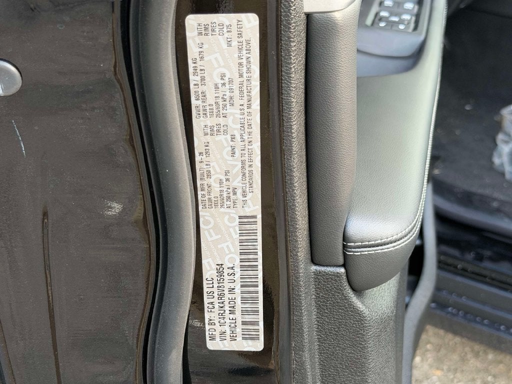 2027 Jeep Grand Cherokee GRAND CHEROKEE L LAREDO ALTITUDE 4X4