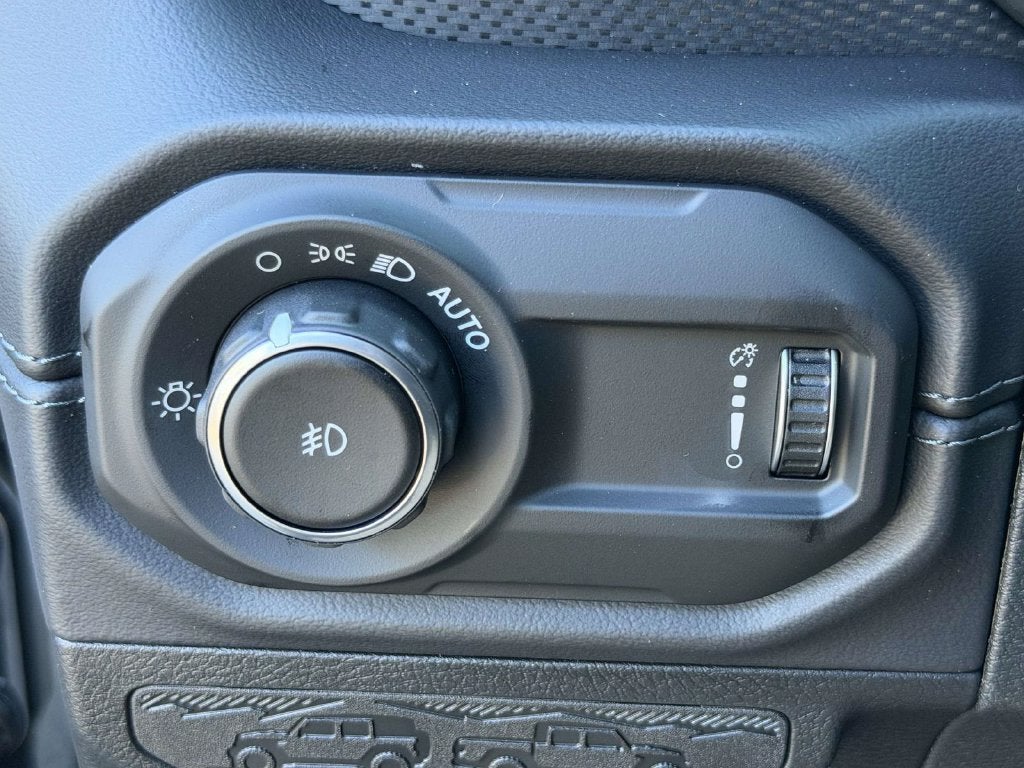 2027 Jeep Wrangler WRANGLER 4-DOOR RUBICON X