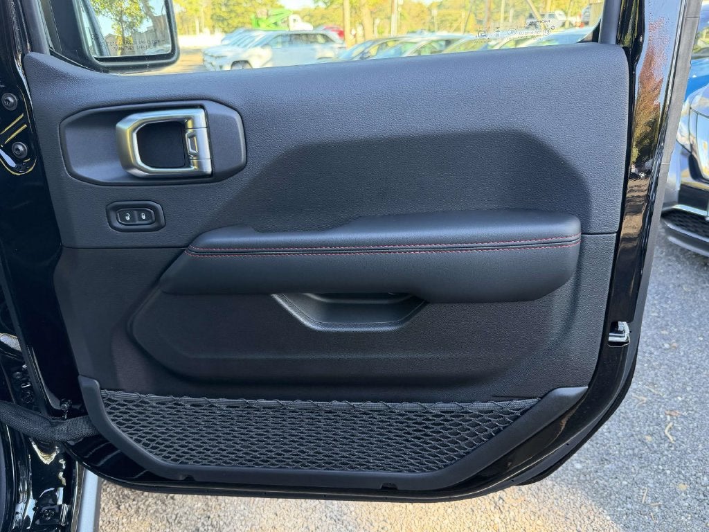 2027 Jeep Wrangler WRANGLER 4-DOOR RUBICON X