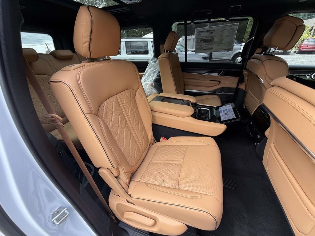 2026 Jeep Grand Wagoneer L Summit Reserve 4x4
