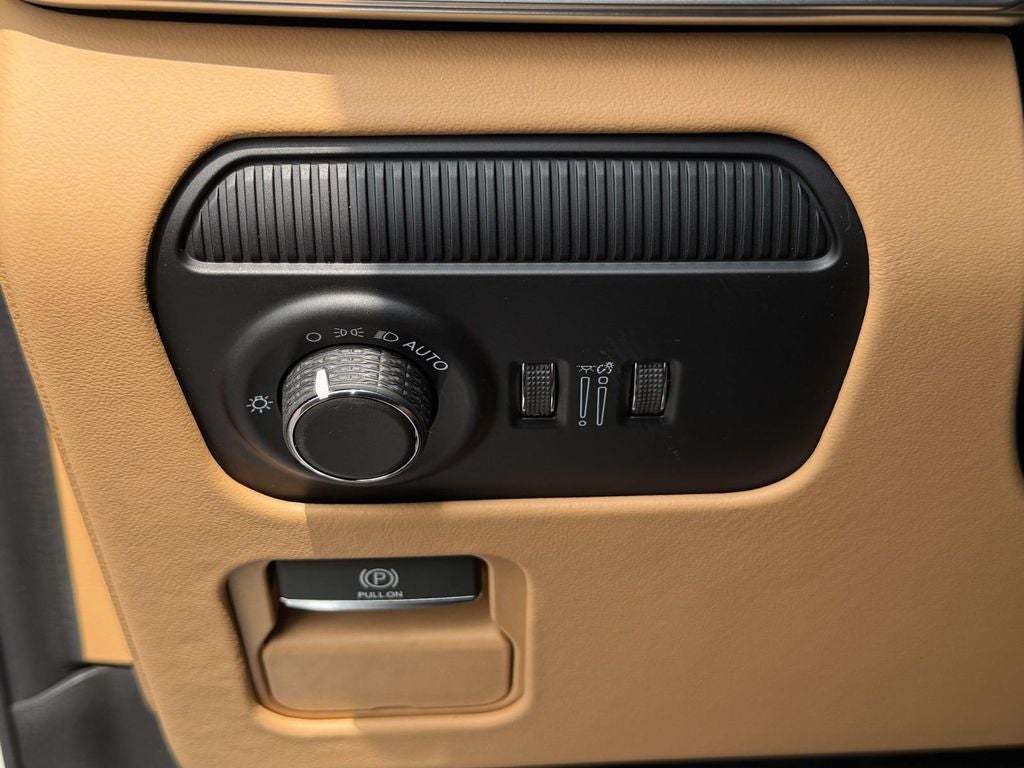 2026 Jeep Grand Wagoneer L Summit Reserve 4x4
