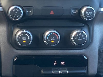 2019 RAM 1500 Big Horn/Lone Star Crew Cab 4x4 5'7' Box