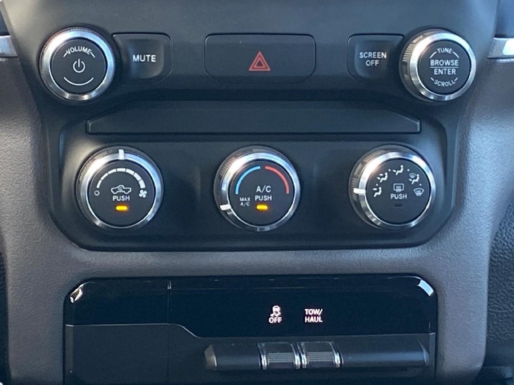 2019 RAM 1500 Big Horn/Lone Star Crew Cab 4x4 5'7' Box