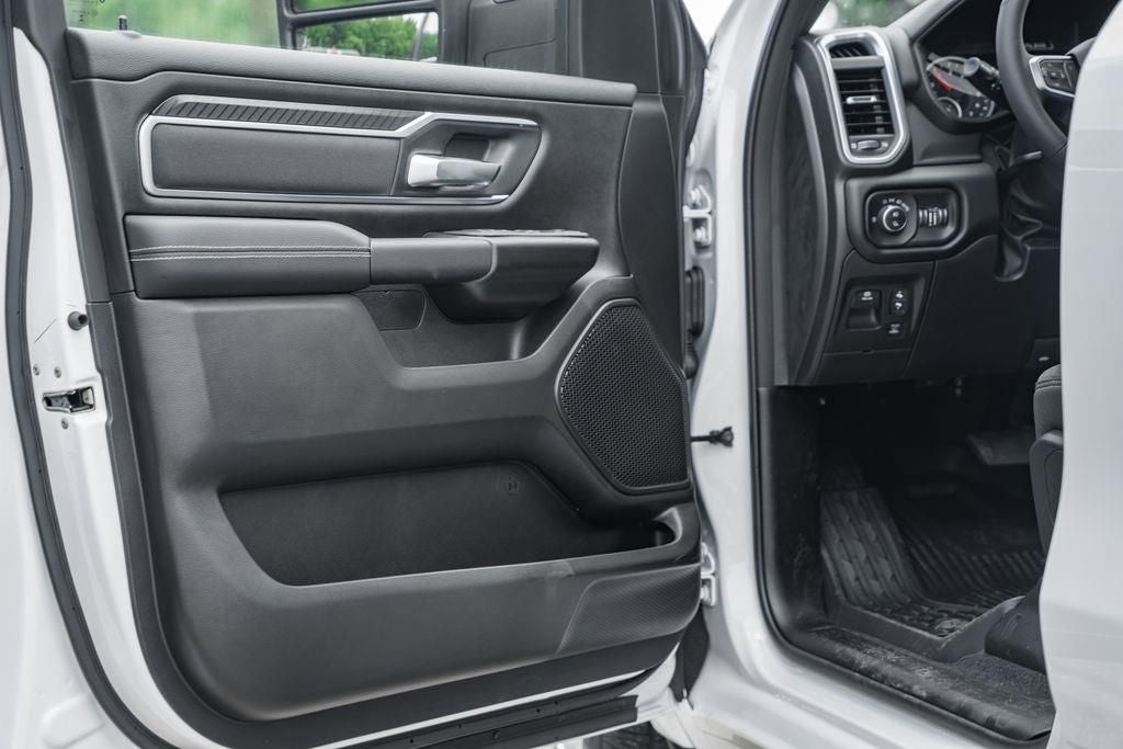 2026 RAM 1500 Big Horn Crew Cab 4x4 5'7' Box