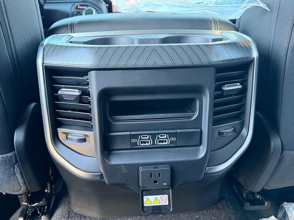 2026 RAM 1500 Big Horn Crew Cab 4x4 5'7' Box