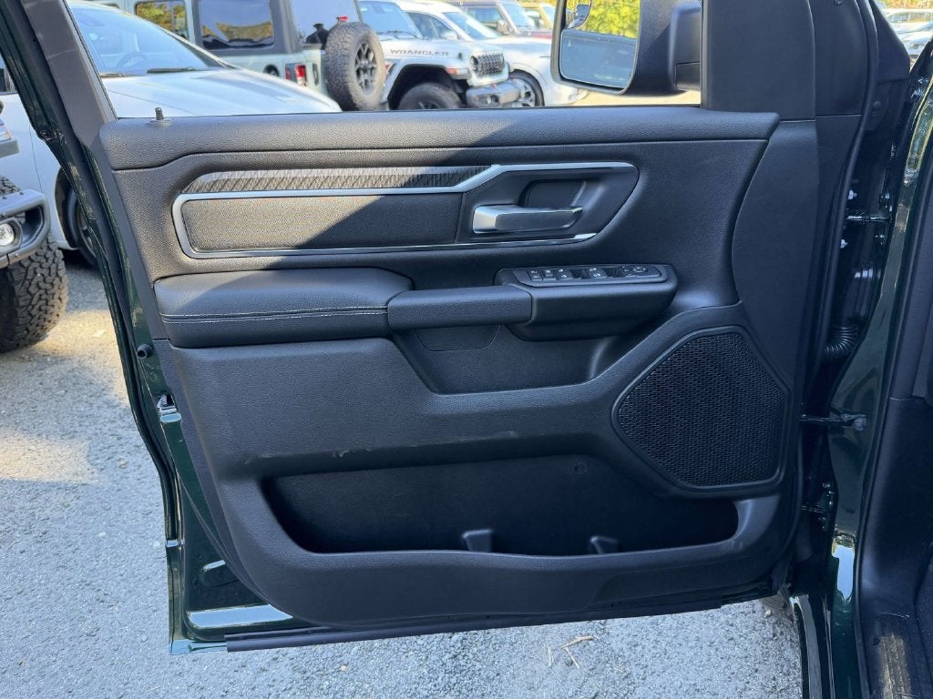 2027 RAM Ram 1500 RAM 1500 BIG HORN CREW CAB 4X4 5'7' BOX