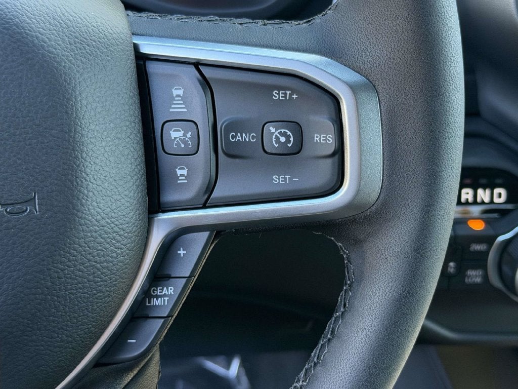 2027 RAM Ram 1500 RAM 1500 BIG HORN CREW CAB 4X4 5'7' BOX