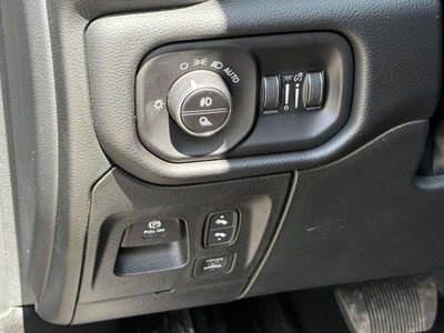 2026 RAM 1500 Big Horn Crew Cab 4x4 5'7' Box