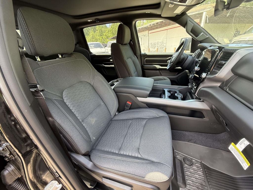 2026 RAM 1500 Big Horn Crew Cab 4x4 5'7' Box