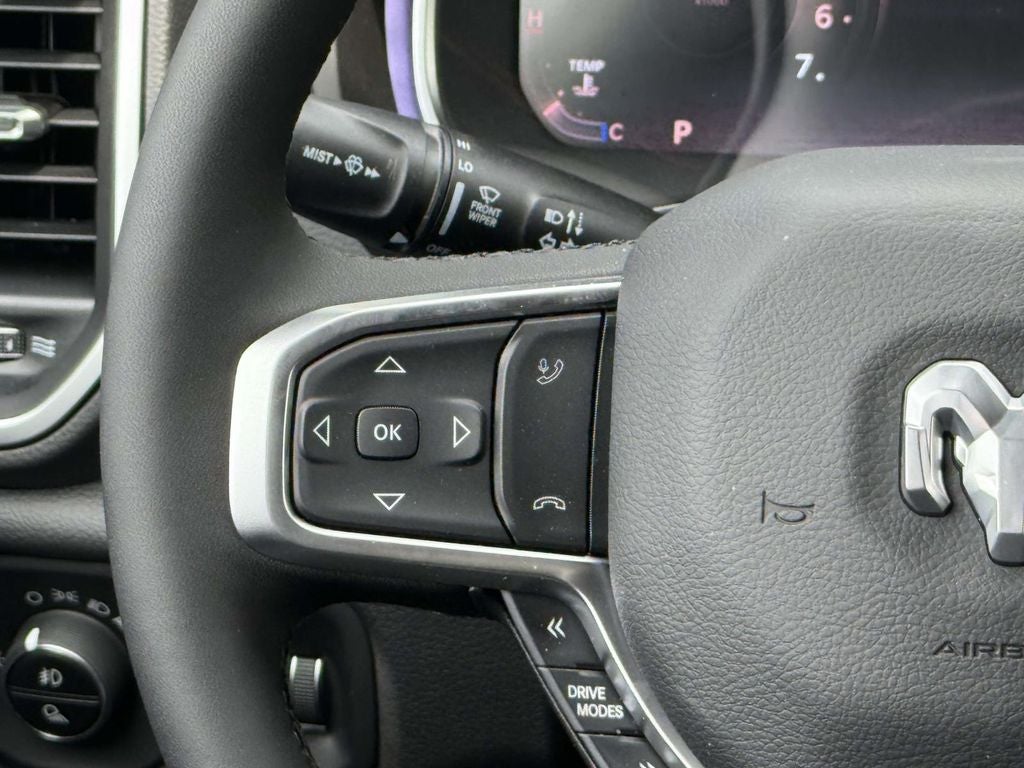 2026 RAM 1500 Big Horn Crew Cab 4x4 5'7' Box