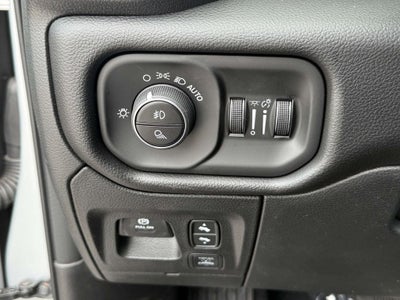 2026 RAM 1500 Big Horn Crew Cab 4x4 5'7' Box