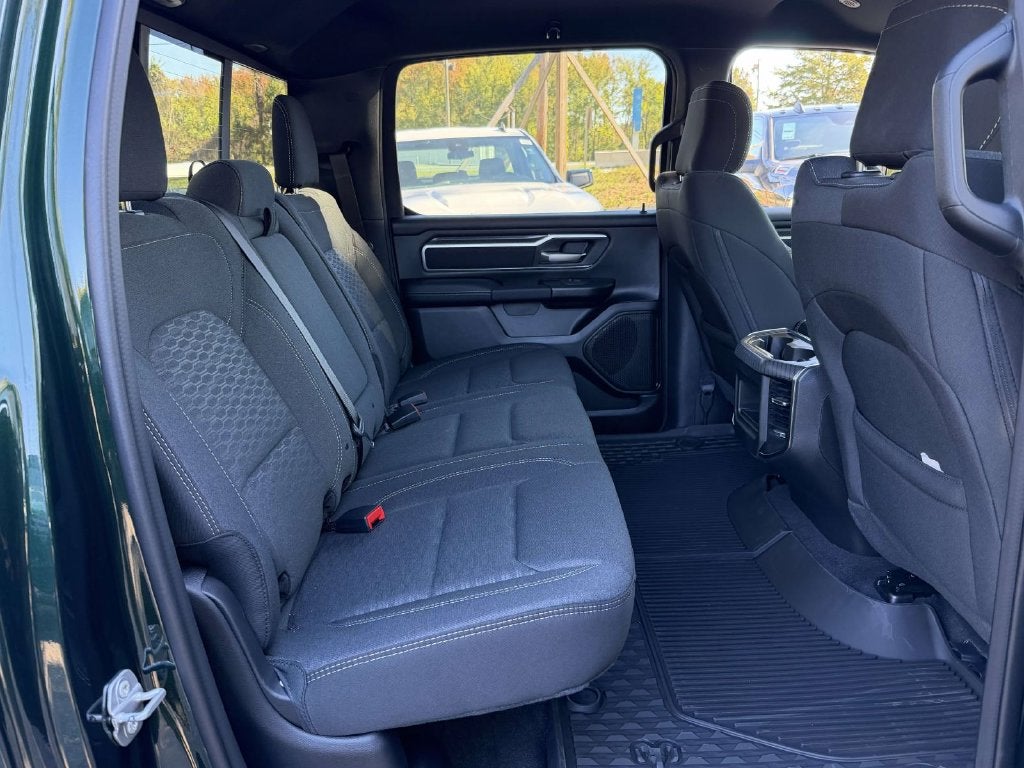 2027 RAM Ram 1500 RAM 1500 BIG HORN CREW CAB 4X4 5'7' BOX