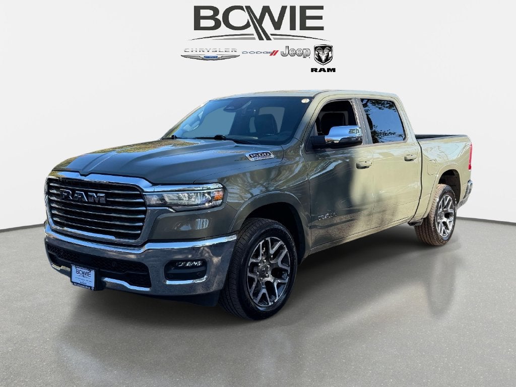 2026 RAM 1500 Laramie Crew Cab 4x4 5'7' Box