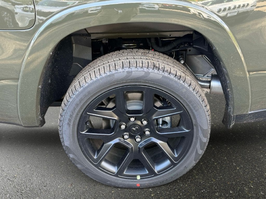 2027 RAM Ram 1500 RAM 1500 LARAMIE CREW CAB 4X4 5'7' BOX