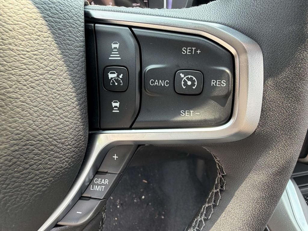 2026 RAM 1500 Big Horn Crew Cab 4x4 6'4' Box
