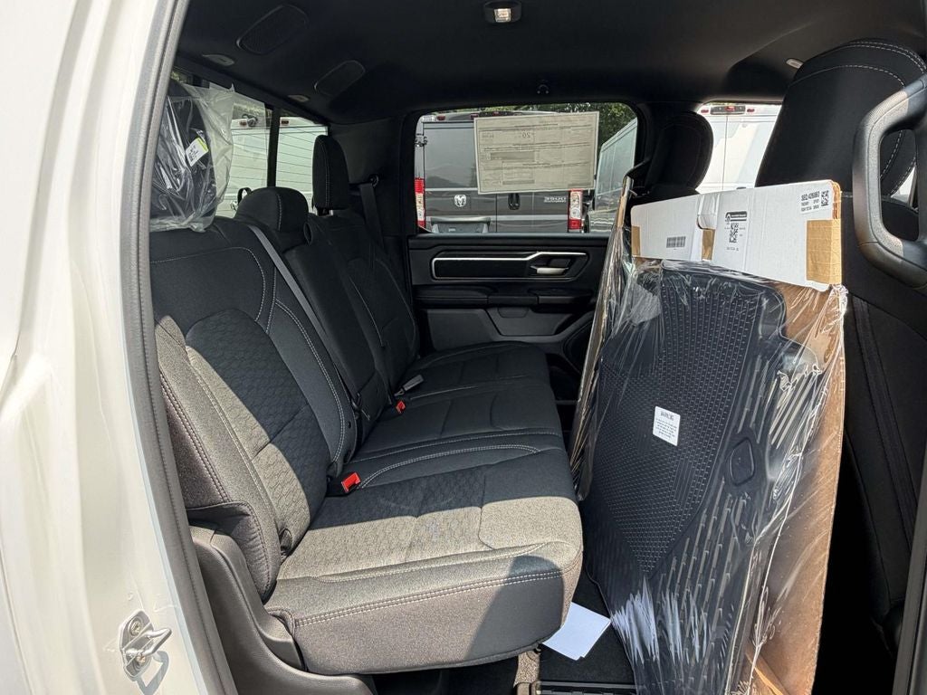 2026 RAM 1500 Big Horn Crew Cab 4x4 6'4' Box