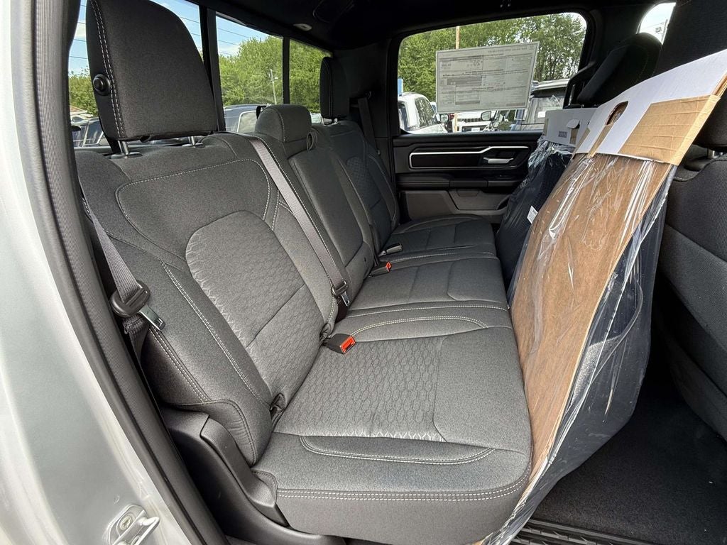 2026 RAM 1500 Big Horn Crew Cab 4x4 6'4' Box