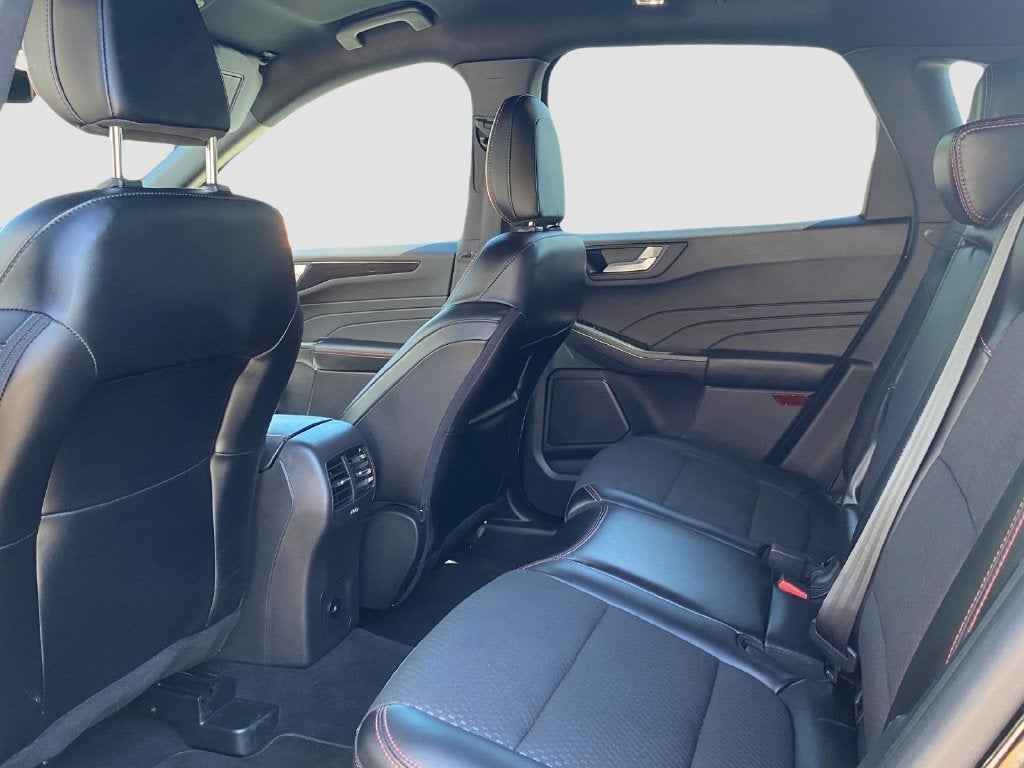 2023 Ford Escape ST-Line Elite