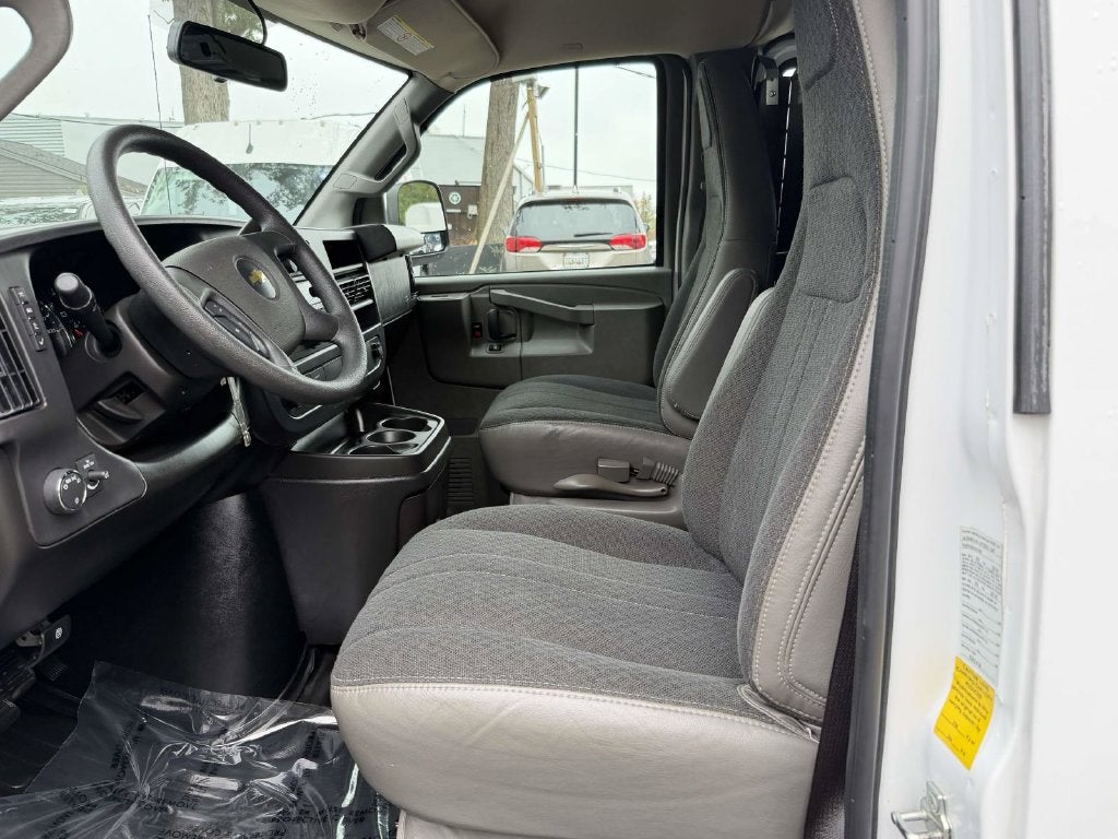2025 Chevrolet Express Cargo RWD 2500 Regular Wheelbase WT