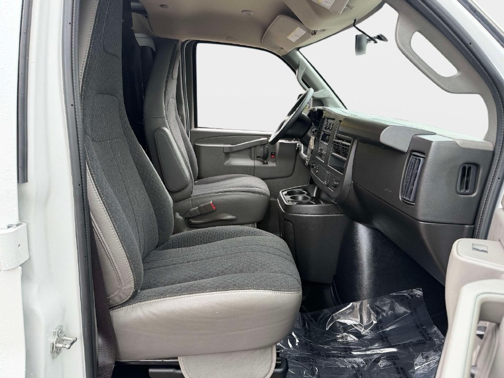 2025 Chevrolet Express Cargo RWD 2500 Regular Wheelbase WT