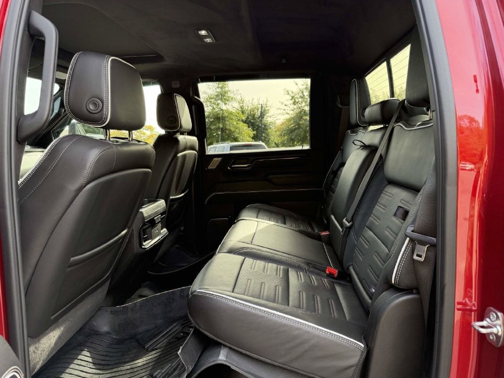 2025 GMC Sierra 2500HD 4WD Crew Cab Standard Bed AT4X
