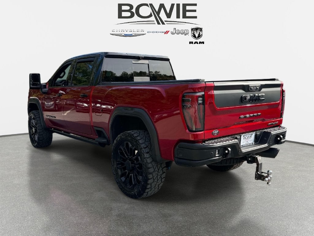2025 GMC Sierra 2500HD 4WD Crew Cab Standard Bed AT4X