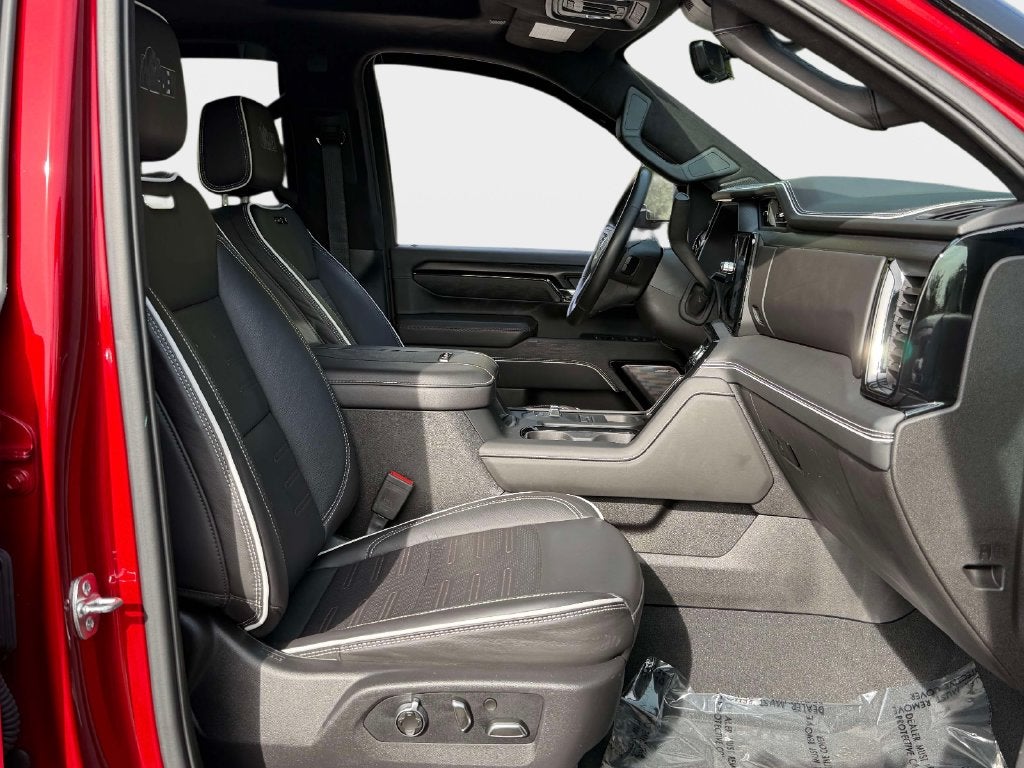 2025 GMC Sierra 2500HD 4WD Crew Cab Standard Bed AT4X