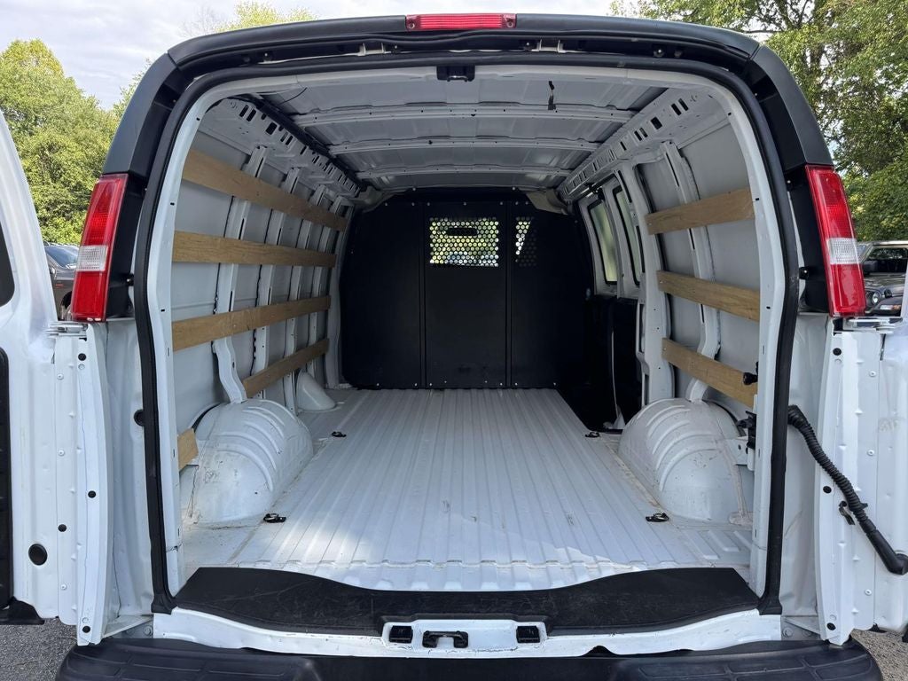 2024 GMC Savana Cargo RWD 2500 Regular Wheelbase Work Van