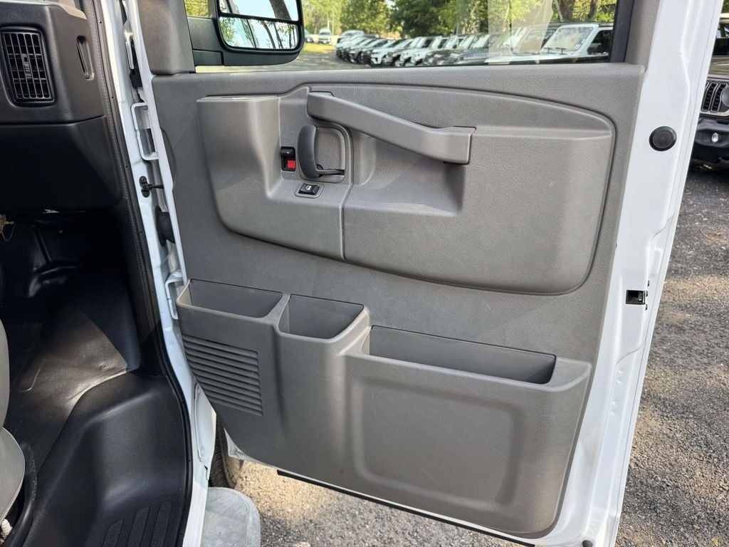 2024 GMC Savana Cargo RWD 2500 Regular Wheelbase Work Van