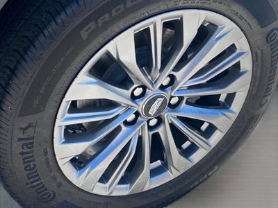 2025 Cadillac XT4 FWD Premium Luxury