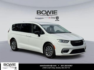 2024 Chrysler Pacifica Hybrid Select