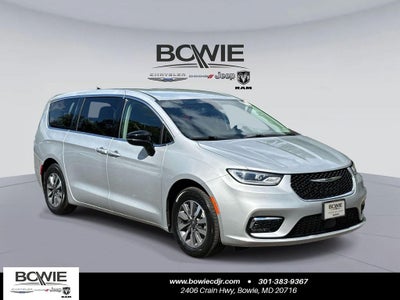 2024 Chrysler Pacifica Hybrid Select