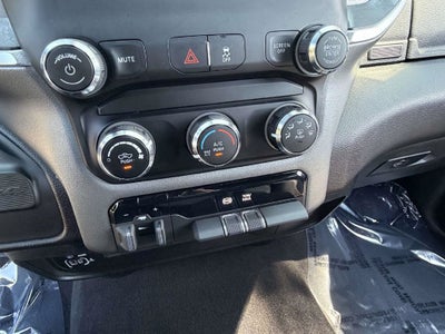 2024 RAM 3500 Big Horn Crew Cab 4x4 8' Box