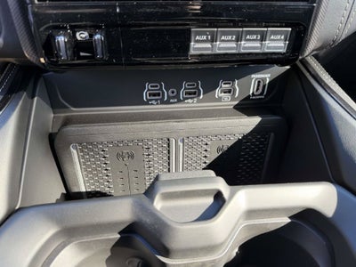 2027 RAM Ram 3500 RAM 3500 LIMITED MEGA CAB 4X4 6'4' BOX