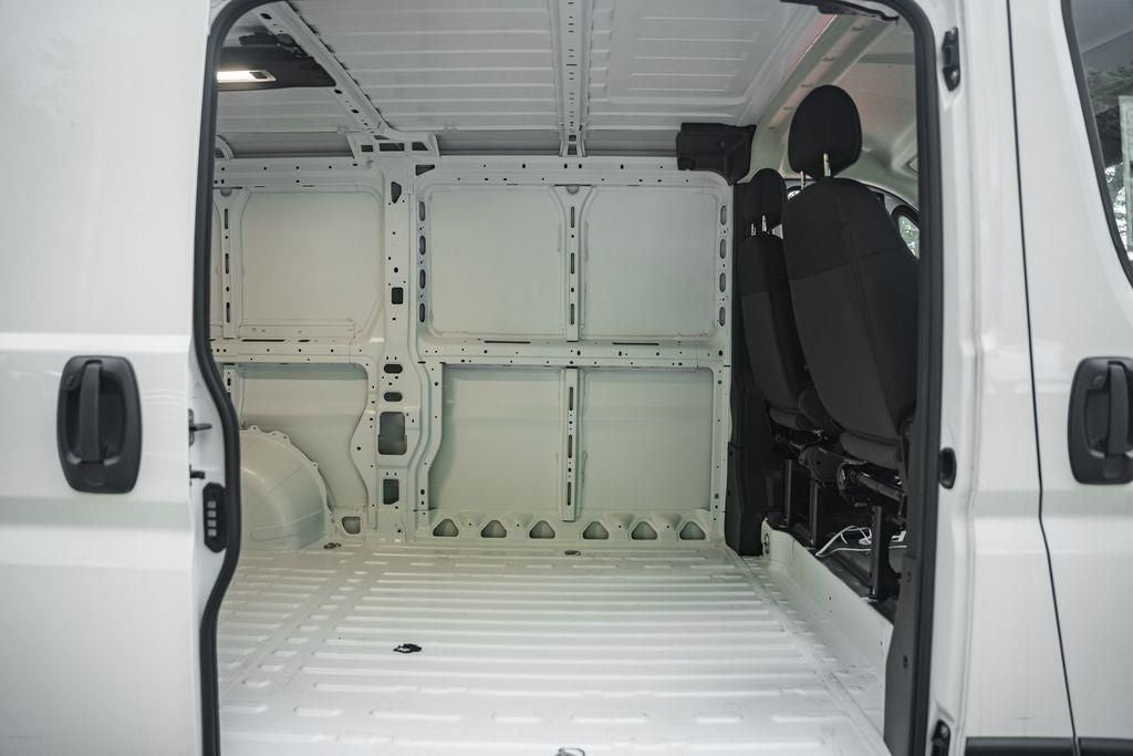 2025 RAM ProMaster 2500 Cargo Van SLT Low Roof 136' WB