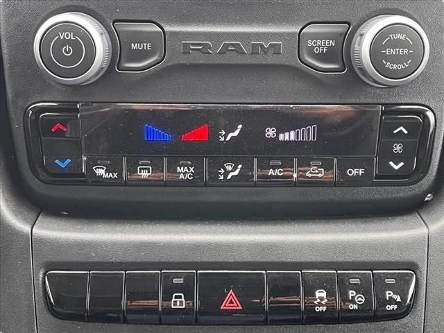 2025 RAM ProMaster 3500 Cargo Van SLT Low Roof 136' WB
