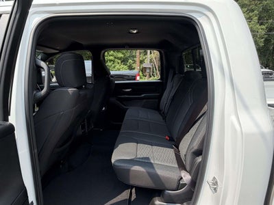 2026 RAM 1500 Express Crew Cab 4x4 5'7' Box