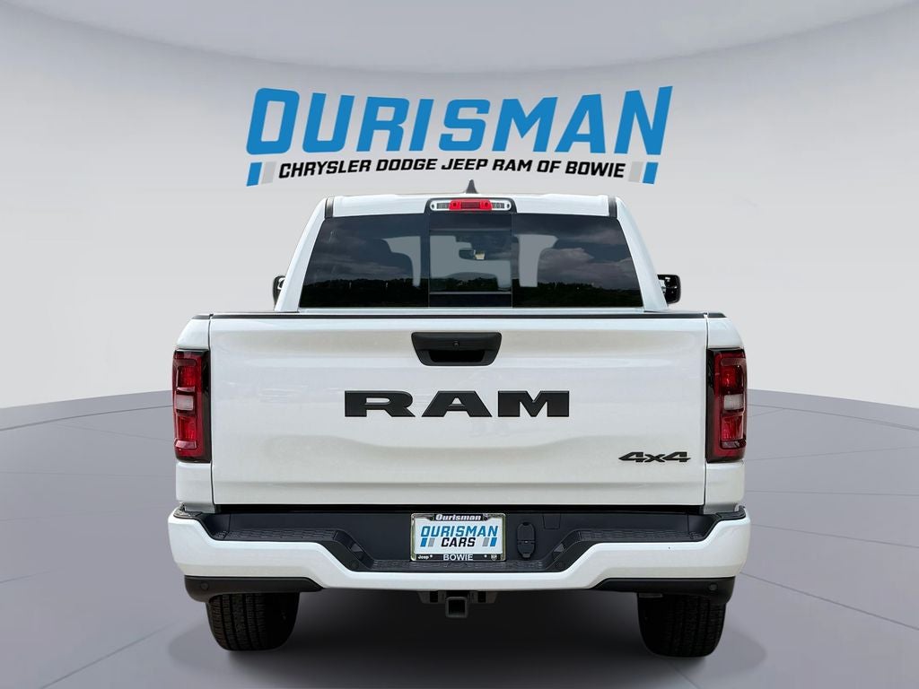 2026 RAM 1500 Express Crew Cab 4x4 5'7' Box