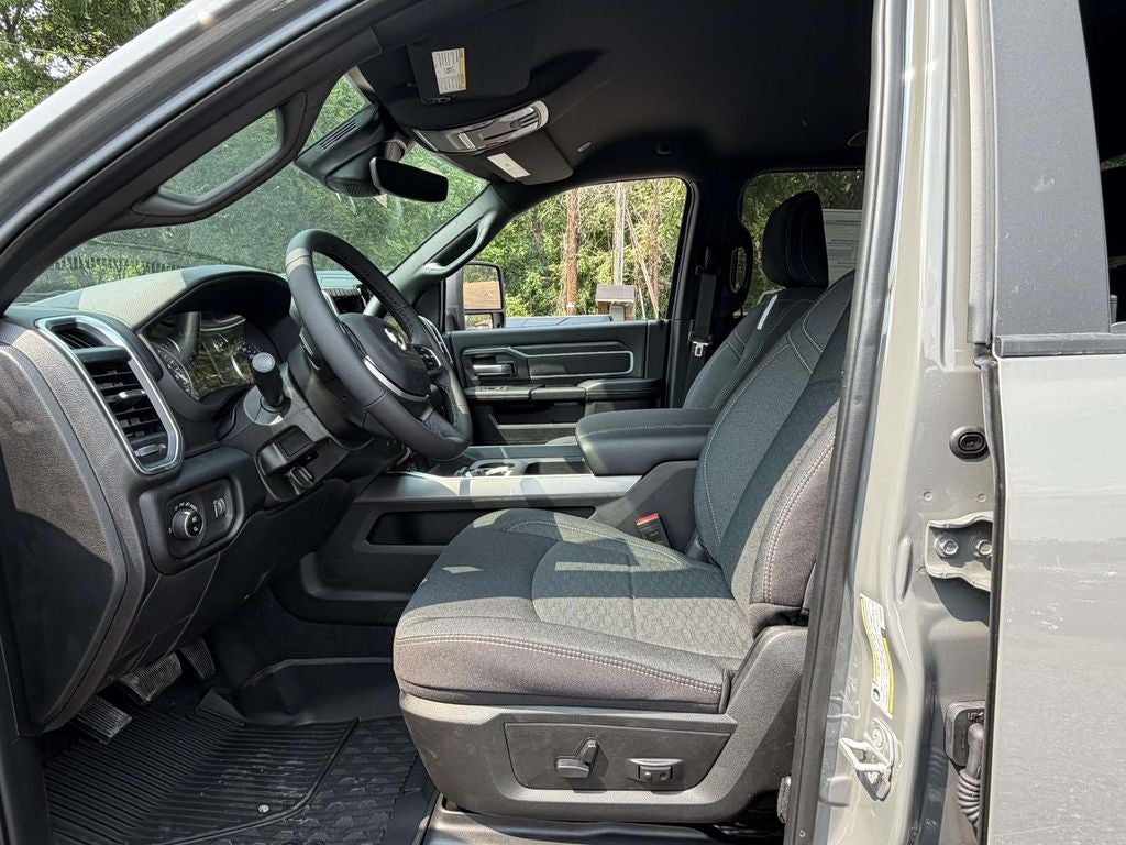 2026 RAM 2500 Big Horn Crew Cab 4x4 6'4' Box