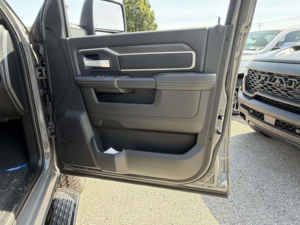 2026 RAM 2500 Big Horn Crew Cab 4x4 6'4' Box