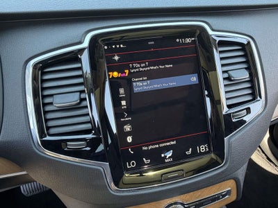 2022 Volvo XC90 T6 Momentum 7 Passenger