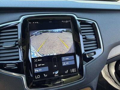 2022 Volvo XC90 T6 Momentum 7 Passenger