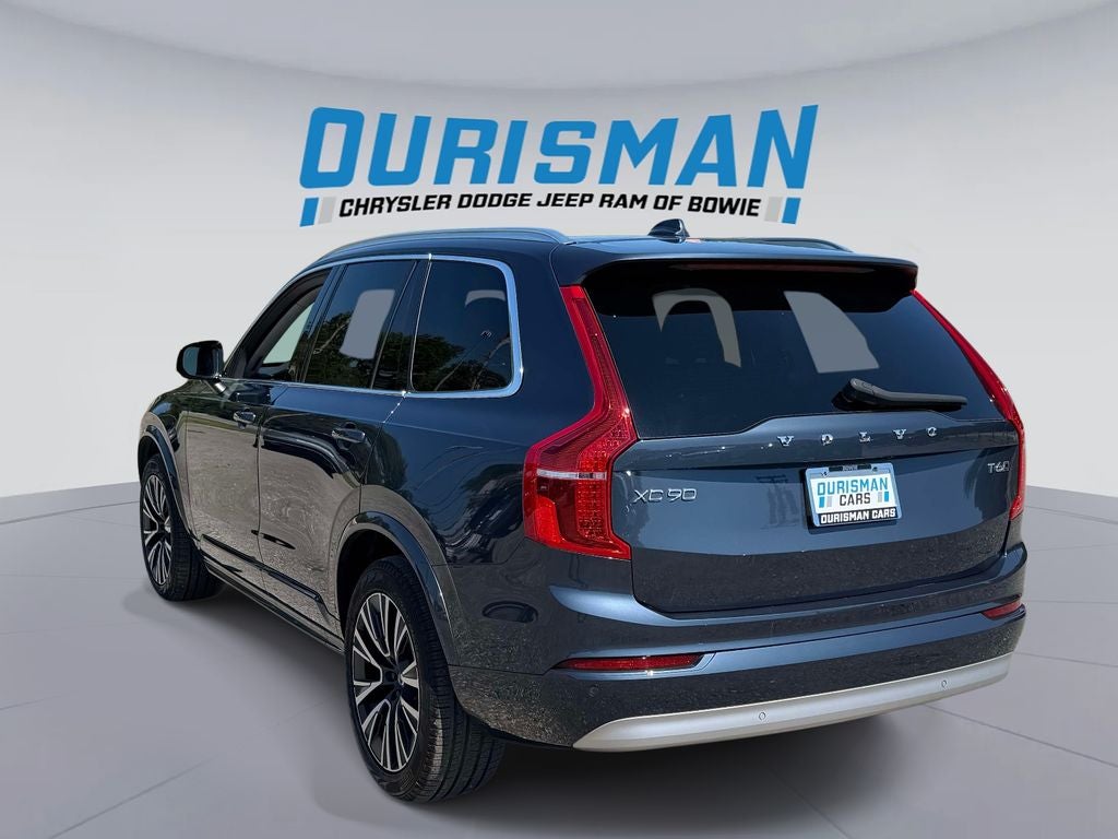 2022 Volvo XC90 T6 Momentum 7 Passenger